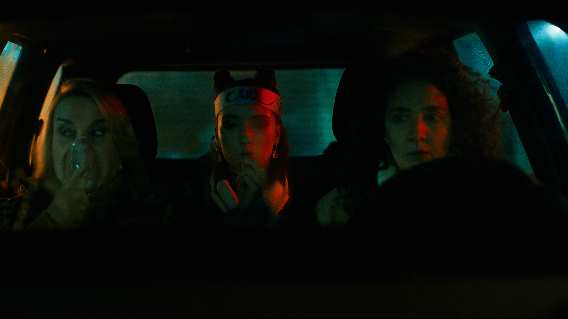 El Aumento, the rise, maria belen poncio, cortometraje, short film, cine argentino, humor, humour, shortsfit, shortfits, shortsfitdistribution, shortsfit distribucion, distribucion de cortometrajes, short films distribution