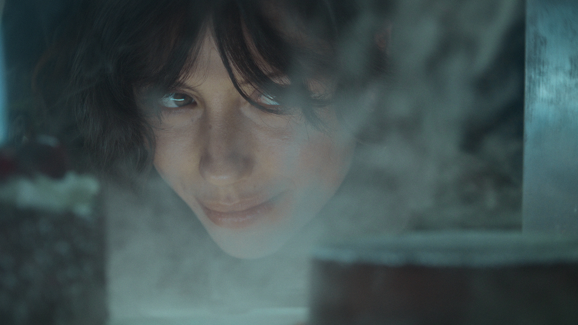 Still of the short film 'Freeze' by Niccolò Donatini, produced by Officine Fare Cinema , Istituto Europeo di Design, distributed by ShortsFit. ShortsFit Distribution. ShortsFit Distribucion. Distribuzione di cortometraggi. Sales agent. Short Films sales agency. Boutique sales agency. ShortFits. Shortsfit.